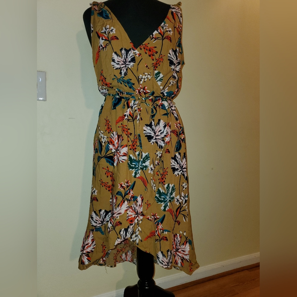 Floral Sun Dress Size Small
